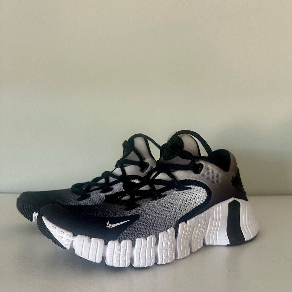 Nike Free Metcon 4 - size 7 women’s